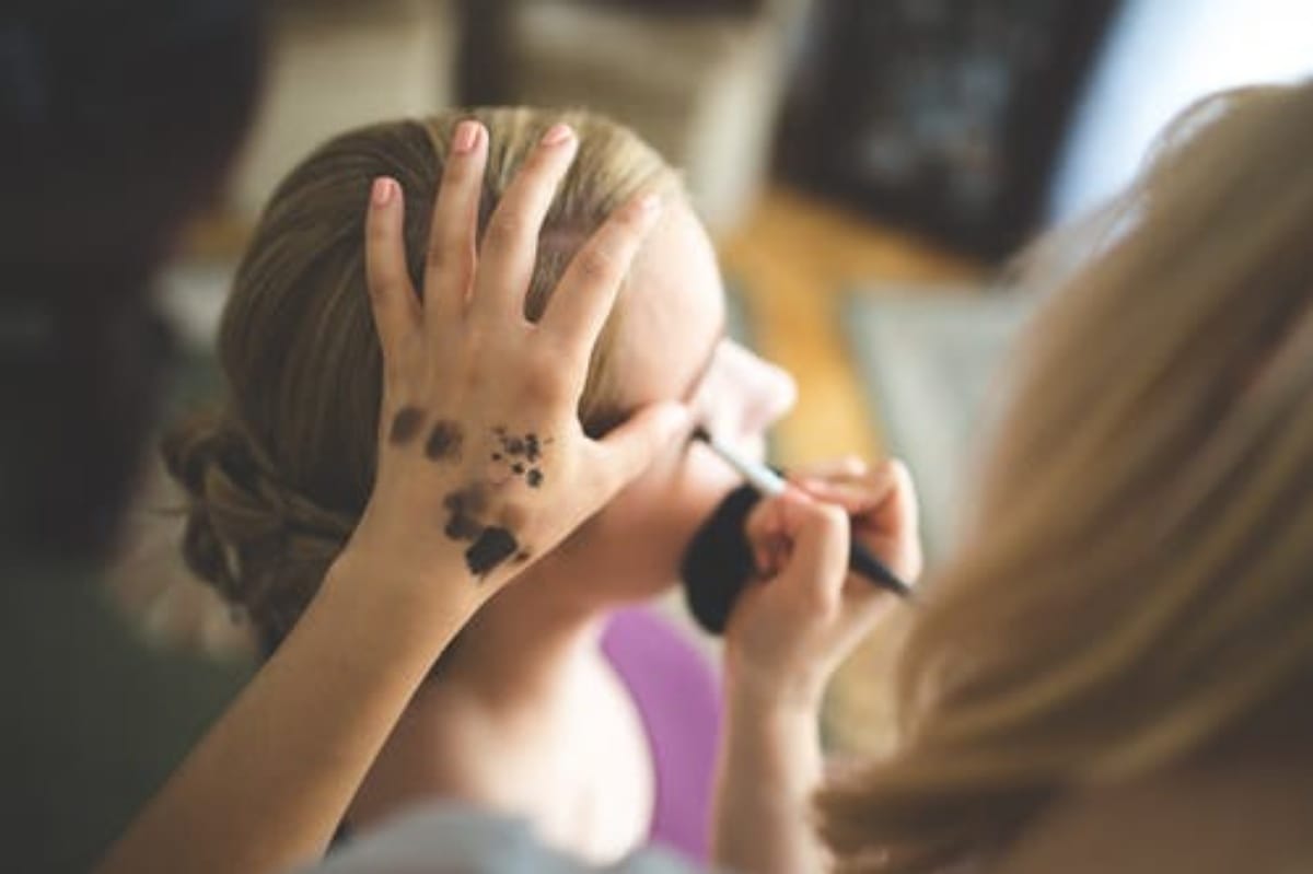 Happy New year 2020 party makeup tips in hindi