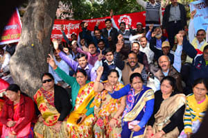 bsnl workers strickk