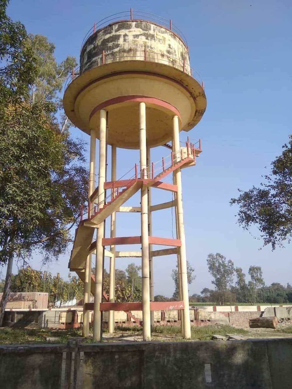 Drinking water crisis, warning in 12 villages