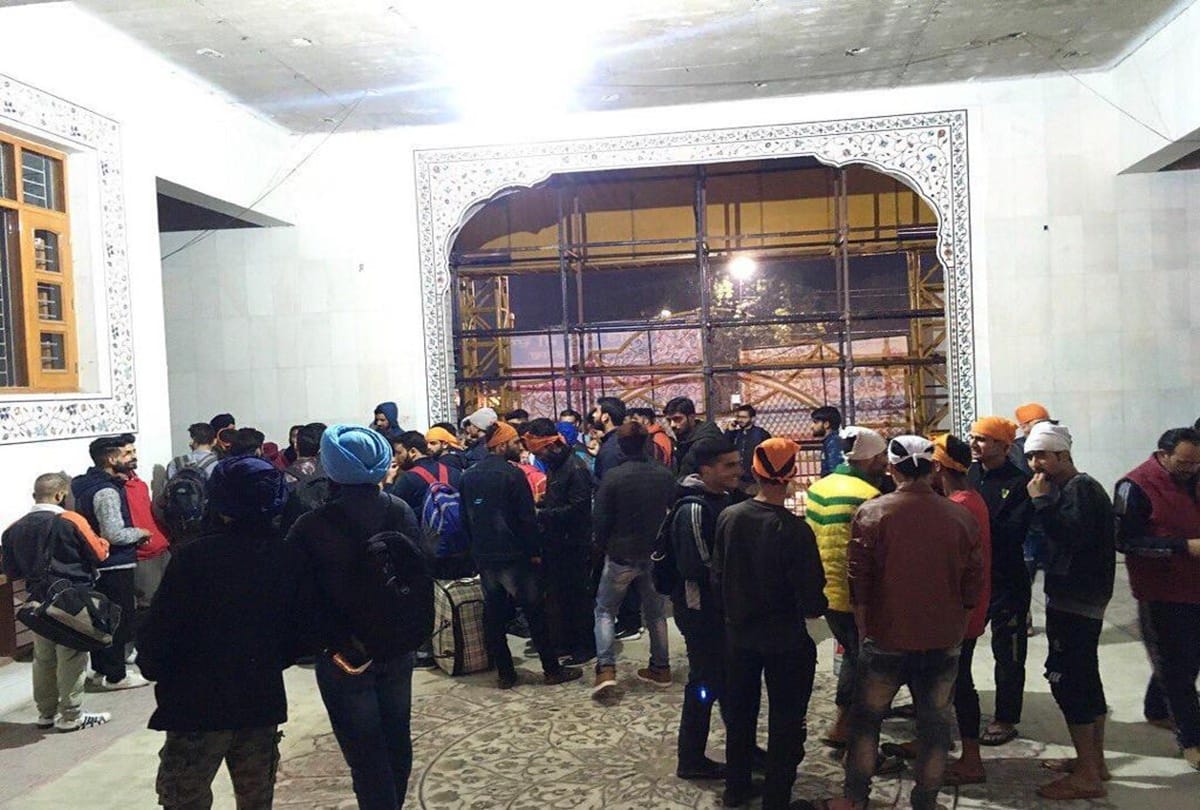 Supreme Court issues notice to the Central government  attacks on Kashmiri students