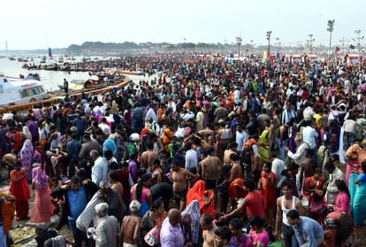 kumbh 2019: lot of devotees are coming in kumbh mela before Mahashivaratri
