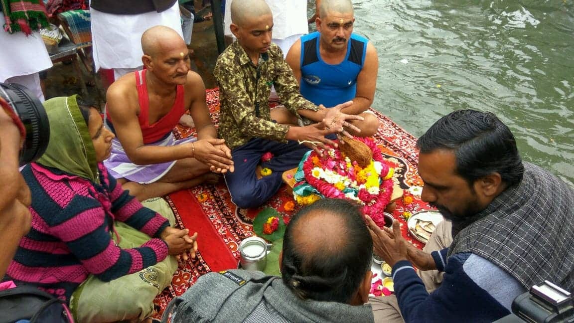 Pulwama Attack crpf martyr jawan asthi visarjan in haridwar