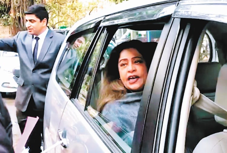 Chandigarh MP Kirron Kher Raised Questions on Car Parking Rates