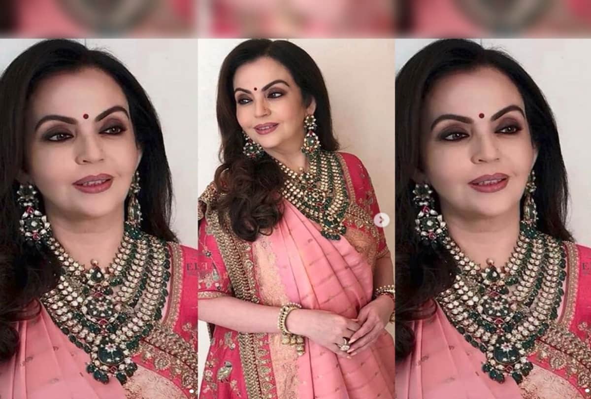 Nita Ambani looks beautiful in Akash Ambani wedding