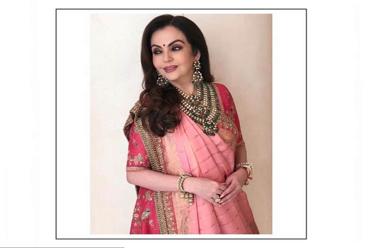 Nita Ambani looks beautiful in Akash Ambani wedding