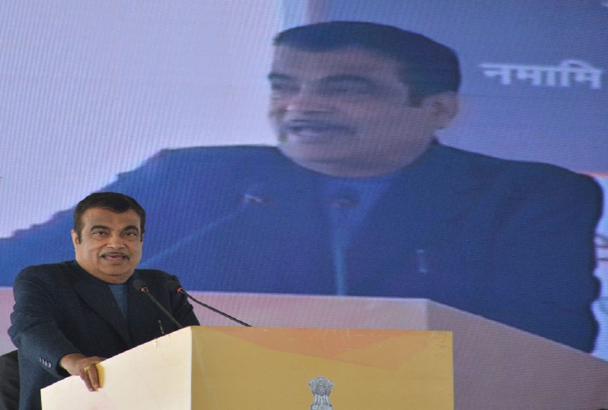nitin Gadkari laid the foundation stone of 3500 crore road plans in moradabad
