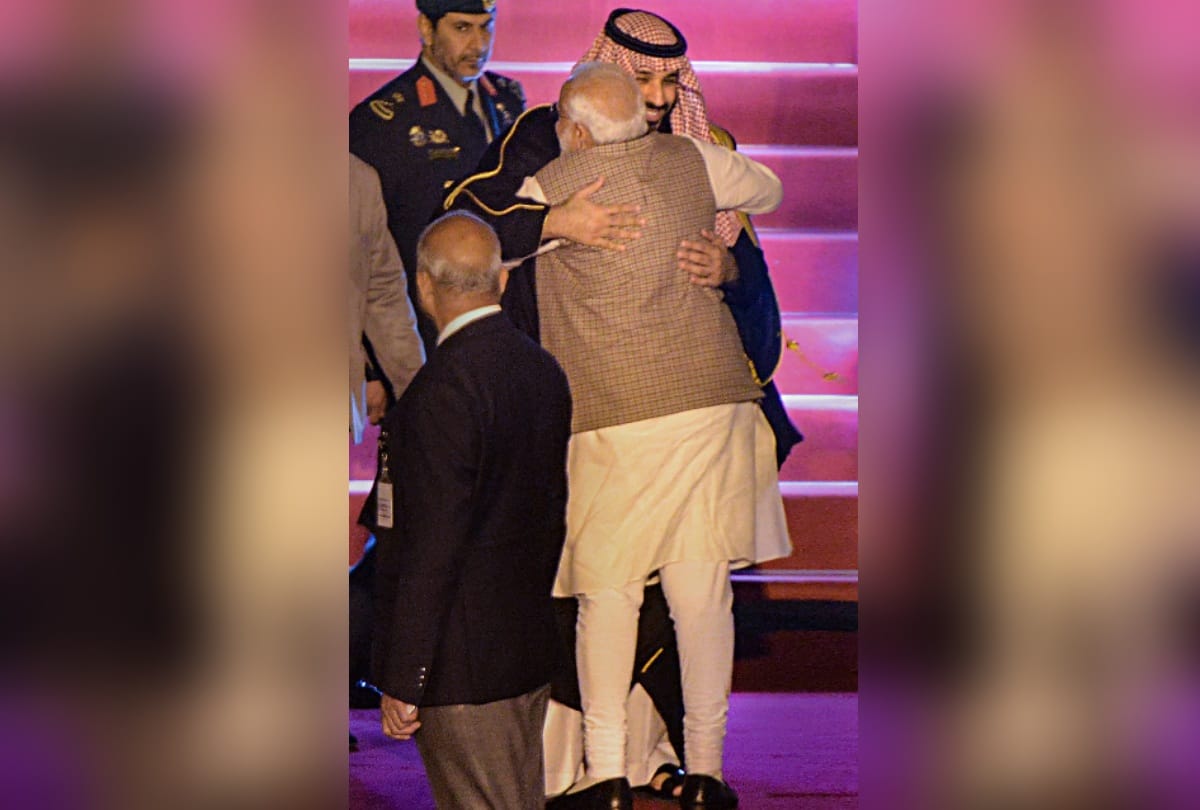 see photos when pm modi hugs Saudi Arabia Crown Prince Mohammed bin Salman congress raise question