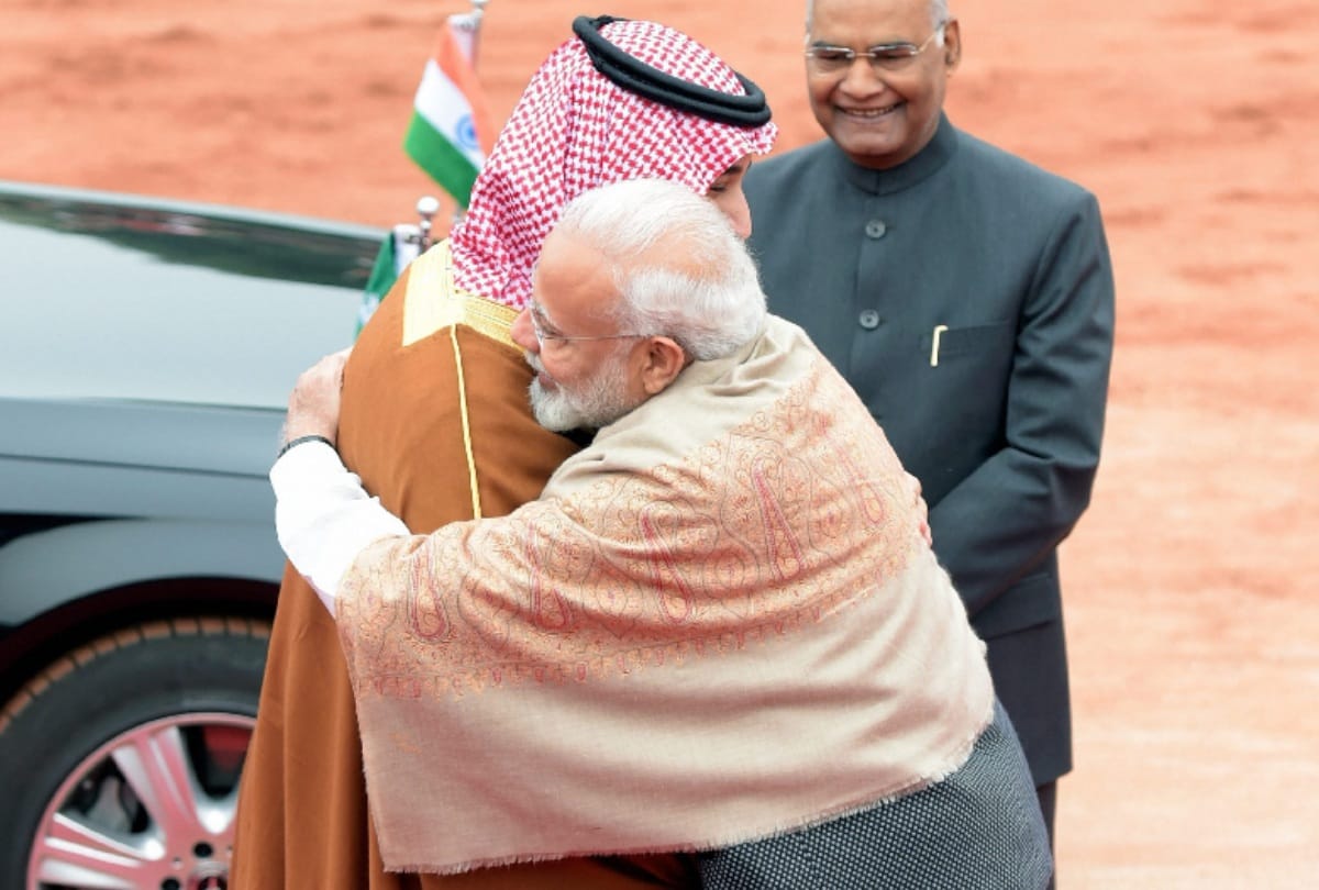 see photos when pm modi hugs Saudi Arabia Crown Prince Mohammed bin Salman congress raise question