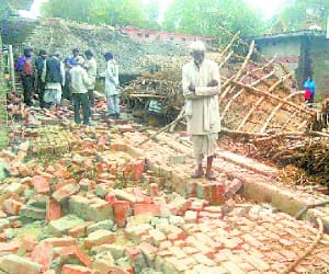 wall collapse, one died