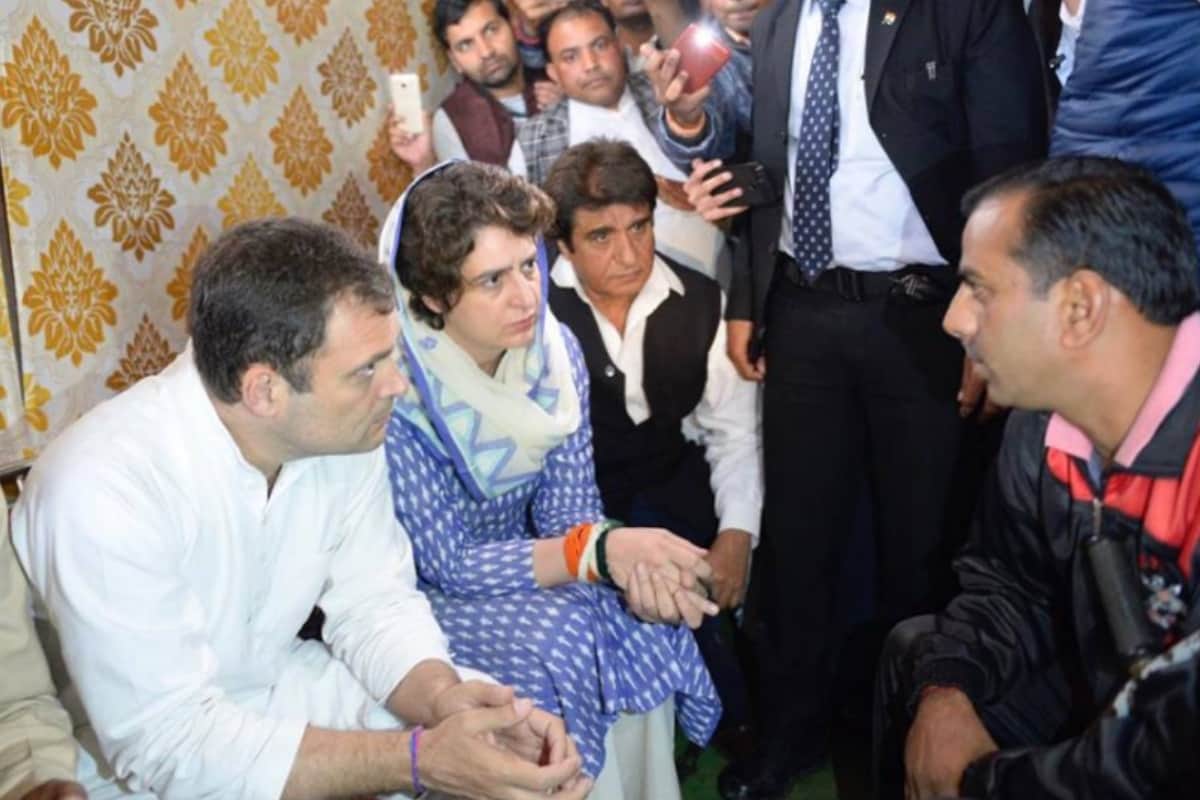Pulwama: Rahul Gandhi and Priyanka talked to martyr Amit's and pradeep family members in shamli