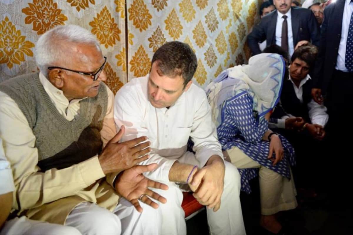 Pulwama: Rahul Gandhi and Priyanka talked to martyr Amit's and pradeep family members in shamli