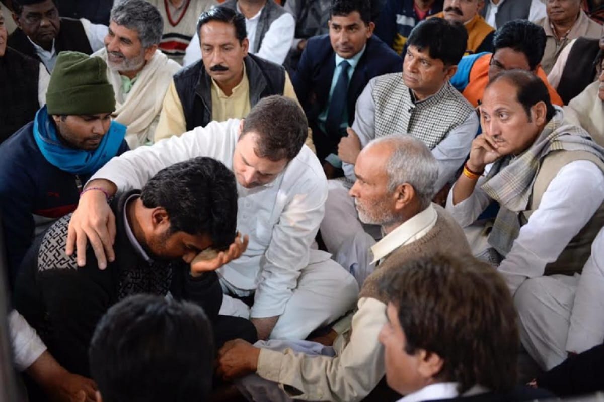 Pulwama: Rahul Gandhi and Priyanka Gandhi and Raj Babbar paid tribute to martyrs Amit and Pradeep