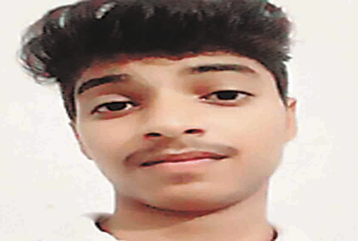 The death of a competitor student in the road accident, Kohram