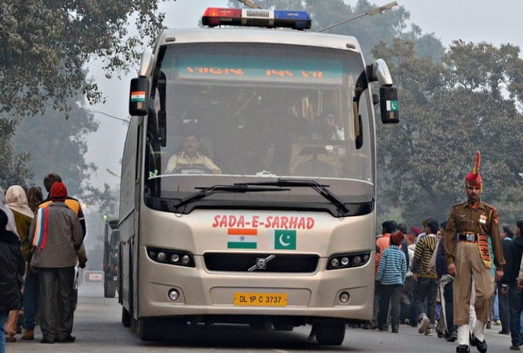 Pulwama Terror Attack, Public Try to Stop Delhi Lahore Bus Sada-E-Sarhad, Clash with Police