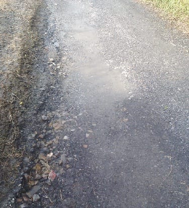 Seemalkheet-Chilakshina road rocks in rural areas with pits