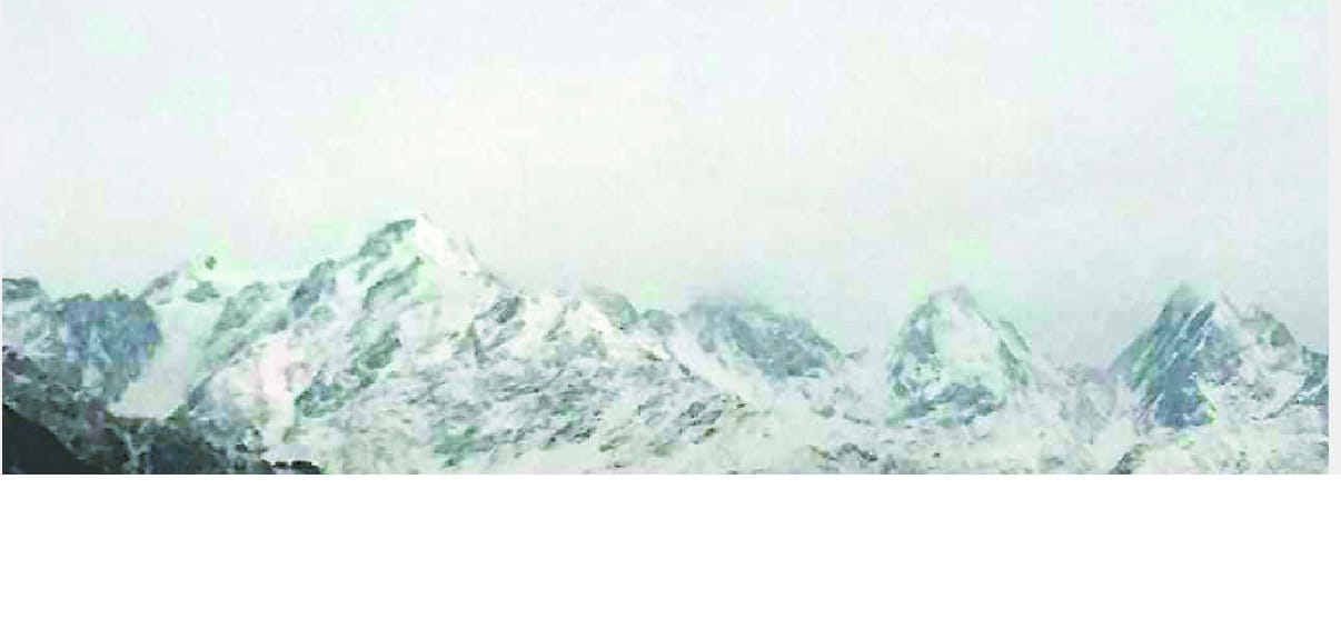 munasyaaree kee oonchee chotiyon par barphabaaree