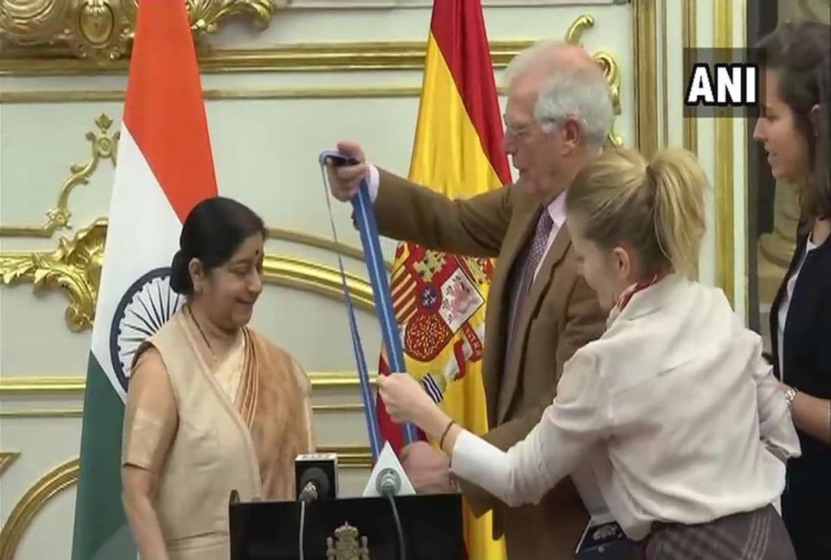spain Honor given to India for rescue in Nepal earthquake 