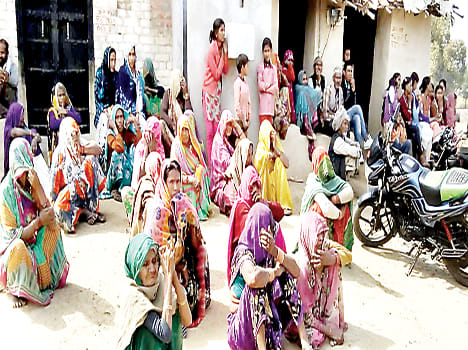 On suspicion of needle dynasty in dual murder