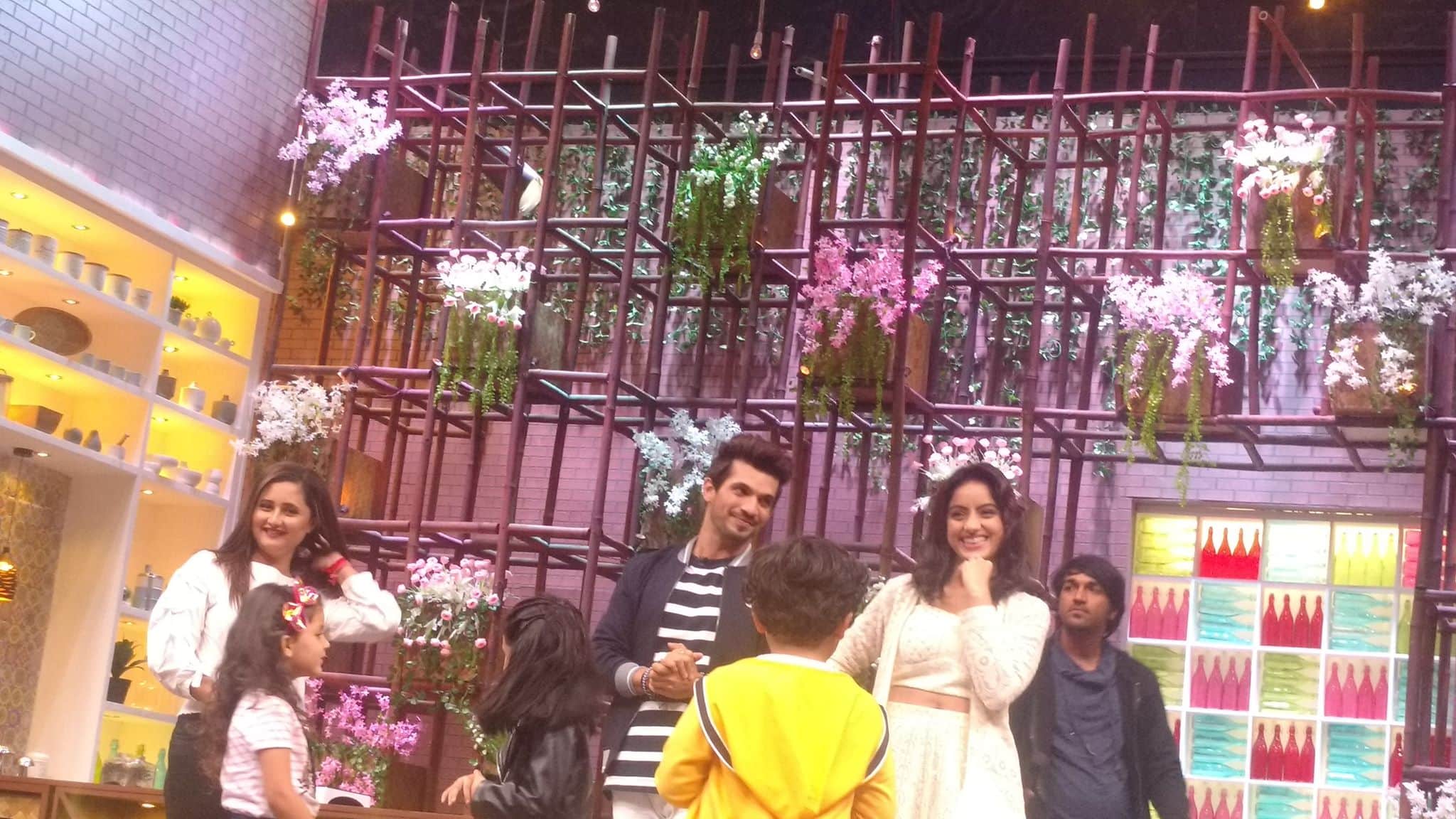 tv actress Deepika Singh and Rashmi Desai will seen in Arjun Bijlani new show Kitchen champion