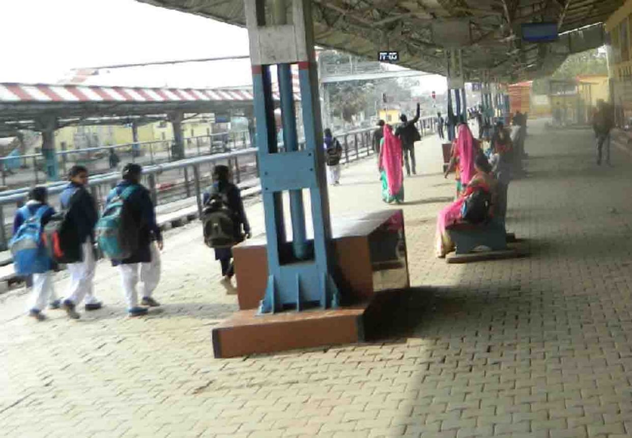 high alert in kanpur after blast in kalindi express