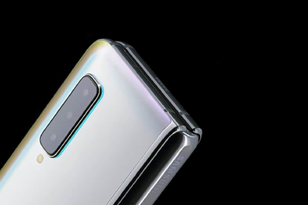 Samsung Galaxy Fold confirmed to launch in India, price be more than 1980 doller