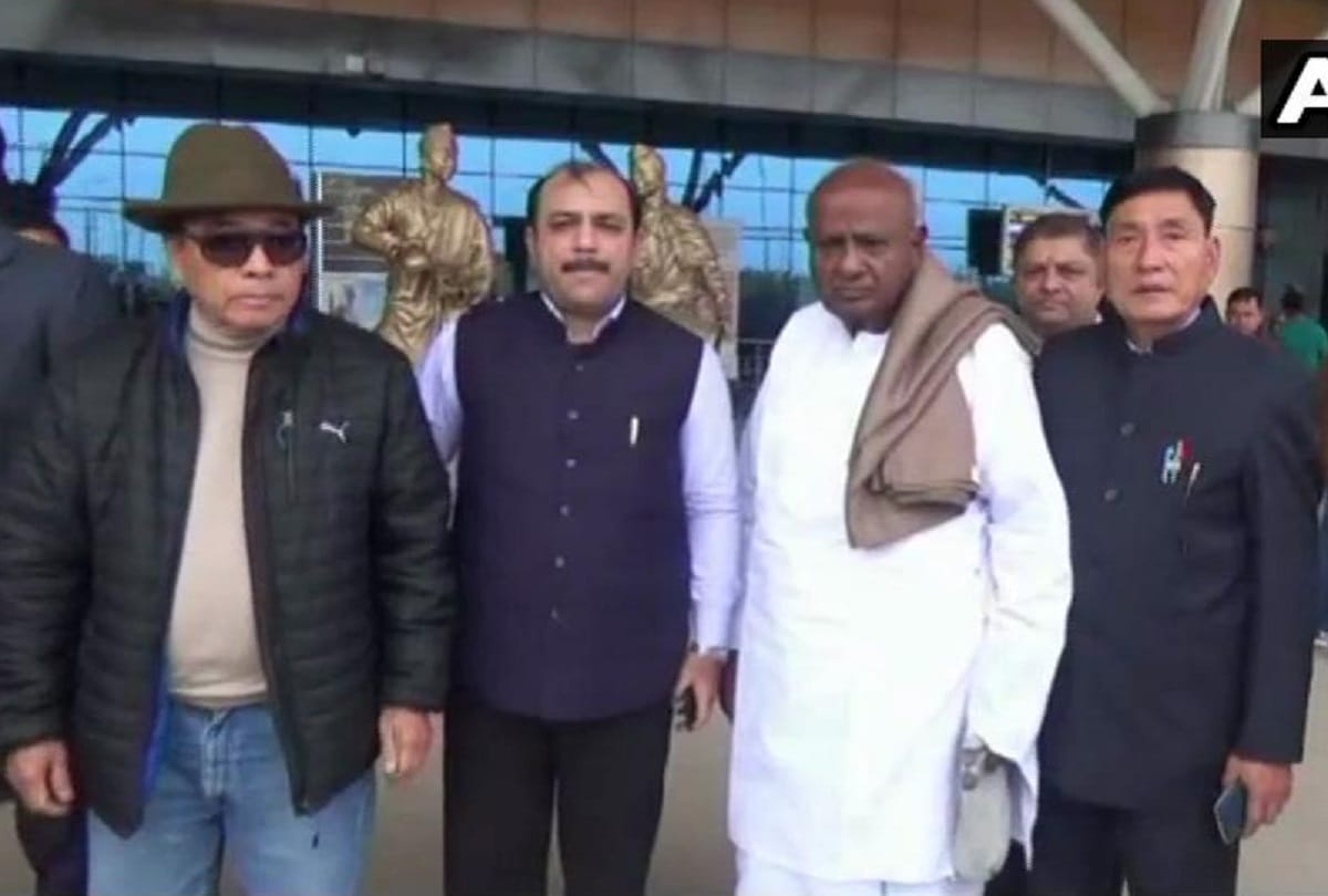 Lok sabha elections 2019: Former CM of Arunachal Pradesh Gegang Apang join JDS