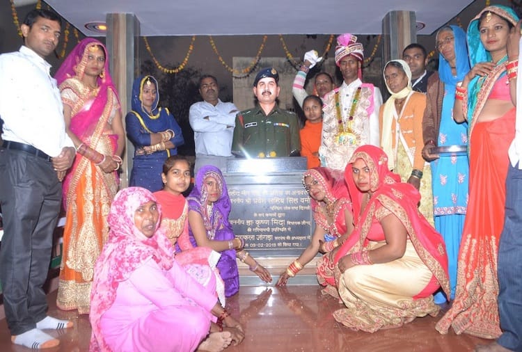 Pulwama Terror Attack, Unique Marriage, Groom Paid Tribute to Martyres