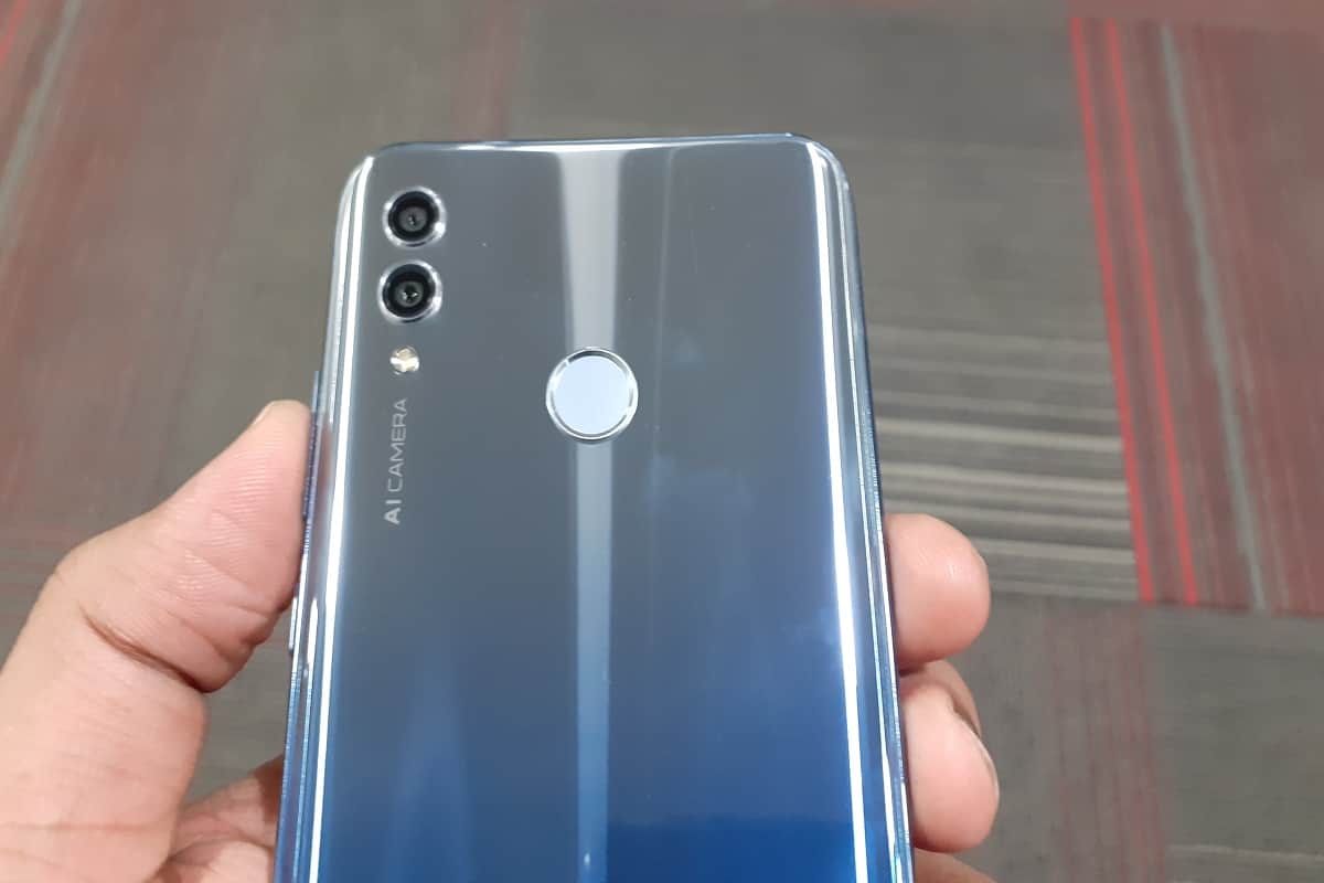 HONOR 10 Lite Review in Hindi