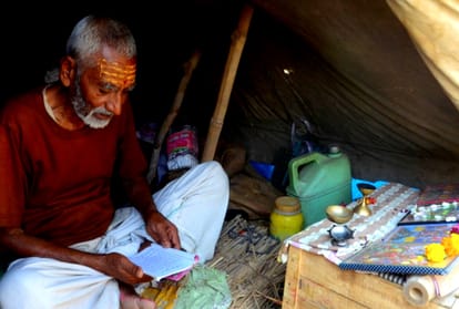 Kumbh 2019: saints and kalpwasi will be leave sangam After trijpa snan