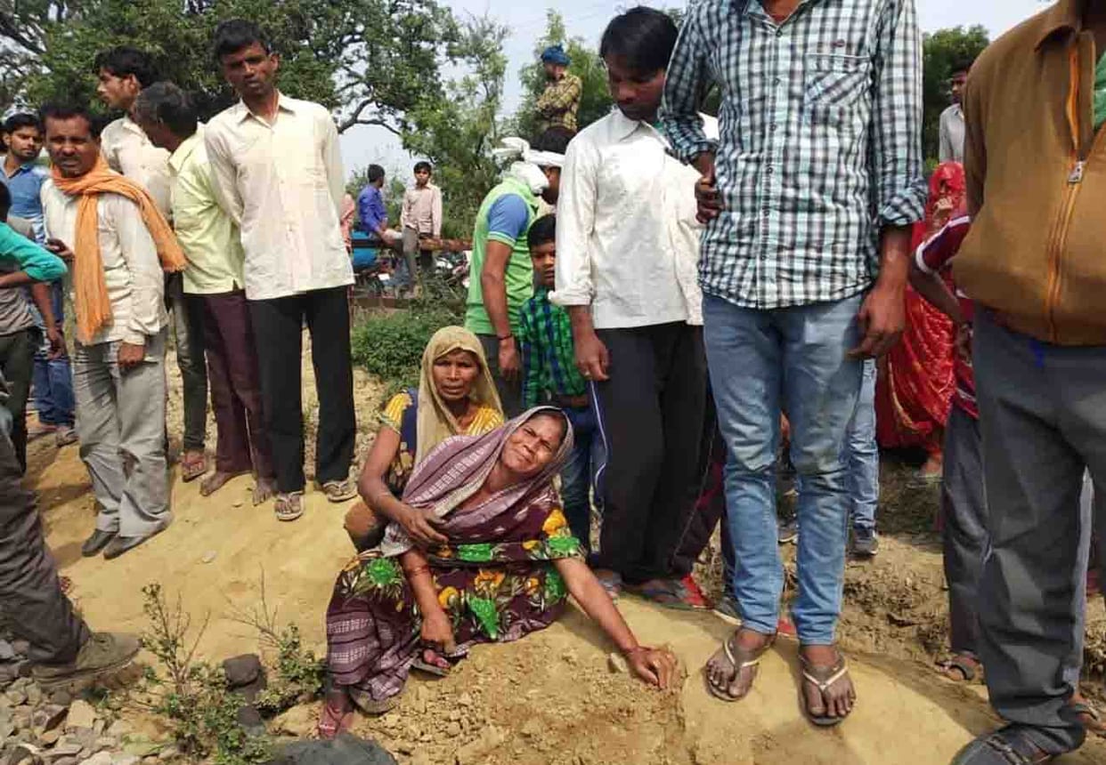 Cousins death in train accident in farrukhabad