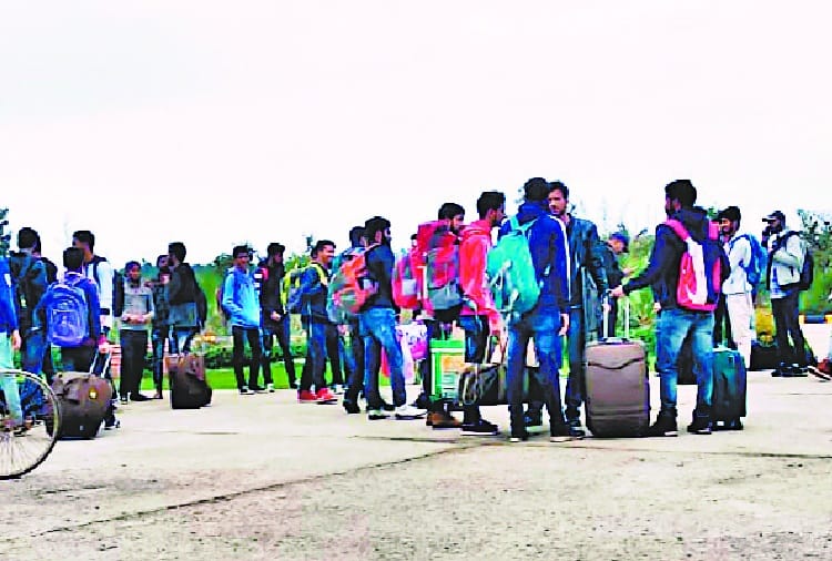 Pulwama Terror Attack, Kashmiri Student Beaten to Like Facebook Post