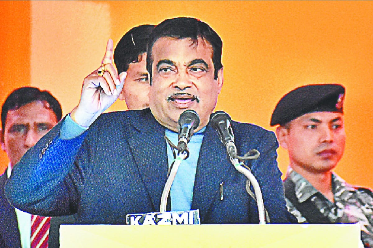 Meerut, Nitin Gadkari says Airbot run will in black river and, double decker air buses on expressway