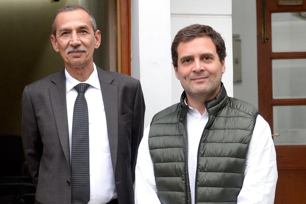 Hero of the Surgical Strike DS Hooda gave Rahul Gandhi a report on National Security