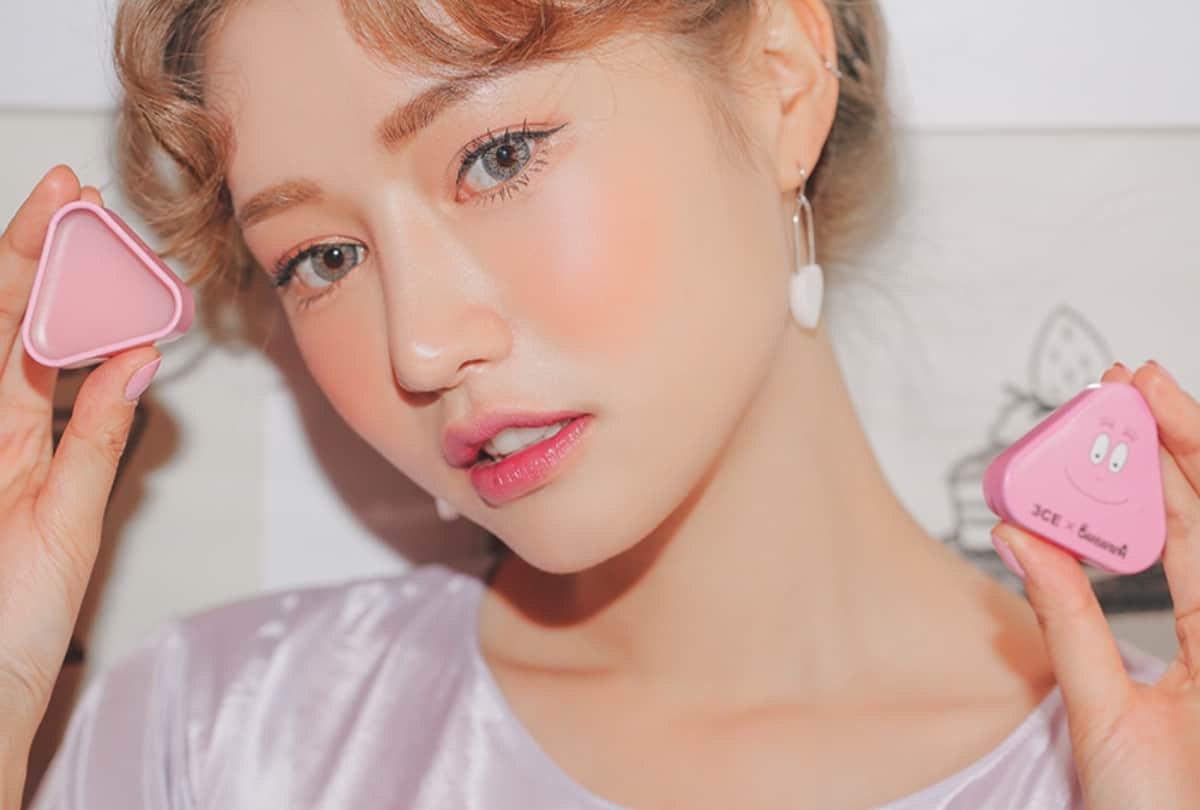 South Korea beauty industry targets very young girls