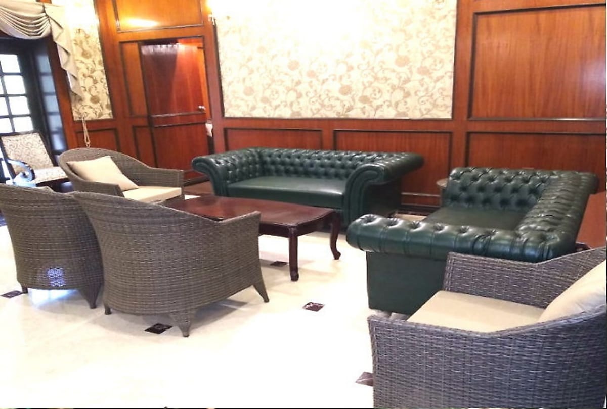 tejaswi yadav bungalow look like seven star hotel