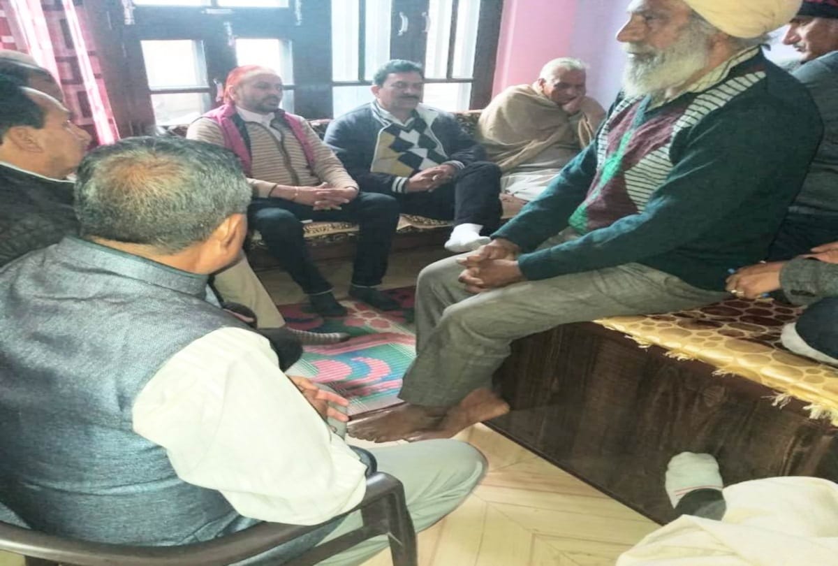 family is worried after hearing the news of Rajesh Rishi missing in the avalanche