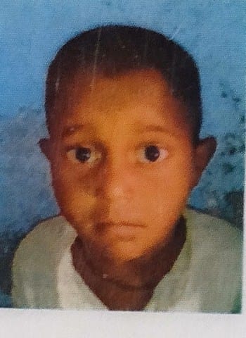 child accident in road accident