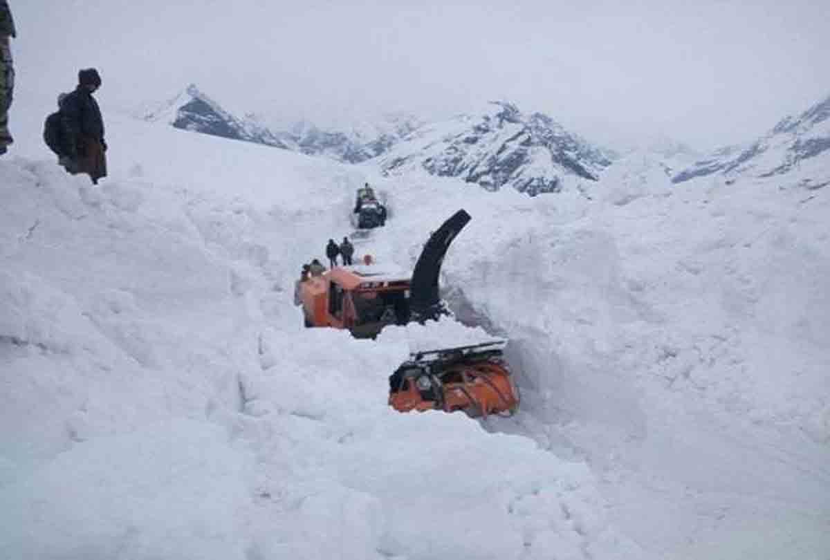 army man marriage stop because of snowfall in ladakh