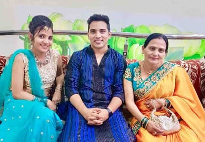 UPPCS Topper Jayjeet Kaur and fatehpur inhabitant prakhar got fourth rank