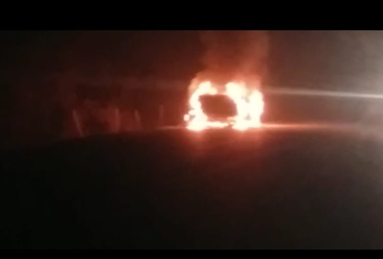 fire broke out in car in bahraich