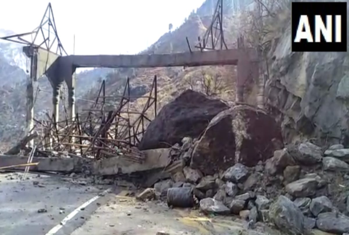 landslide and avalanche occurred in himachal after heavy rainfall