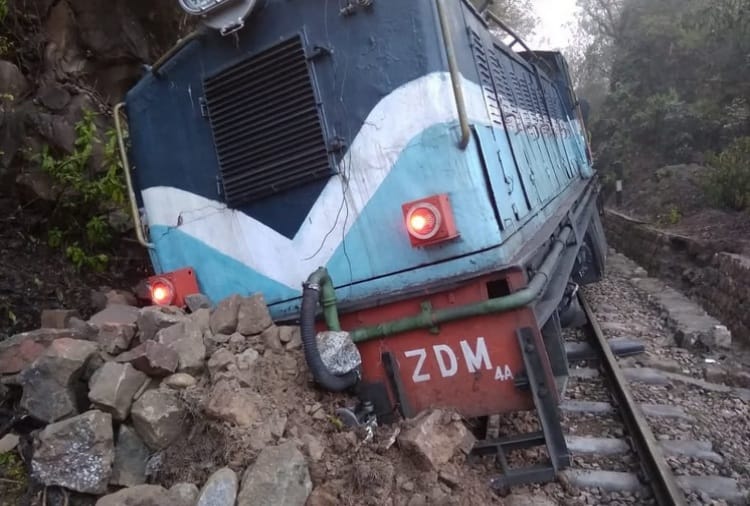Indian Railway, Narrow Gauge Train Derailed in Pathankot of Punjab