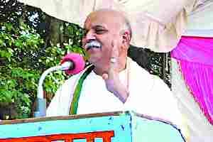 Knee bumps in front of Pakistan: Togadia