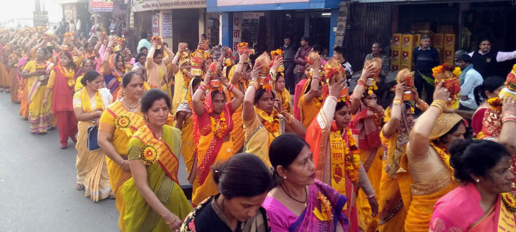 कोटद्वार में धूमधाम से निकली साई बाबा की शोभायात्रा