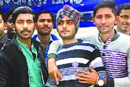 seven students of lucknow christian degree college teaches children of slum and rural areas