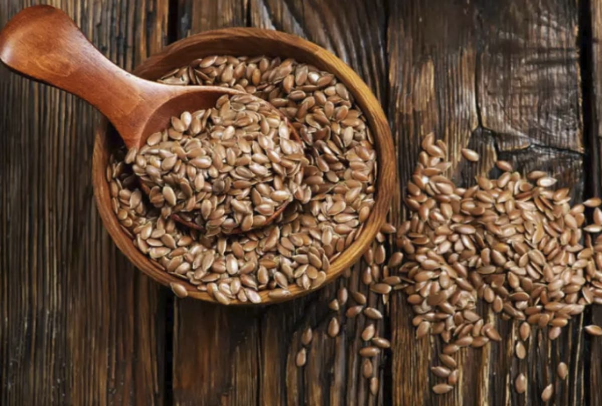 eat these superfoods for healthy and glowing skin