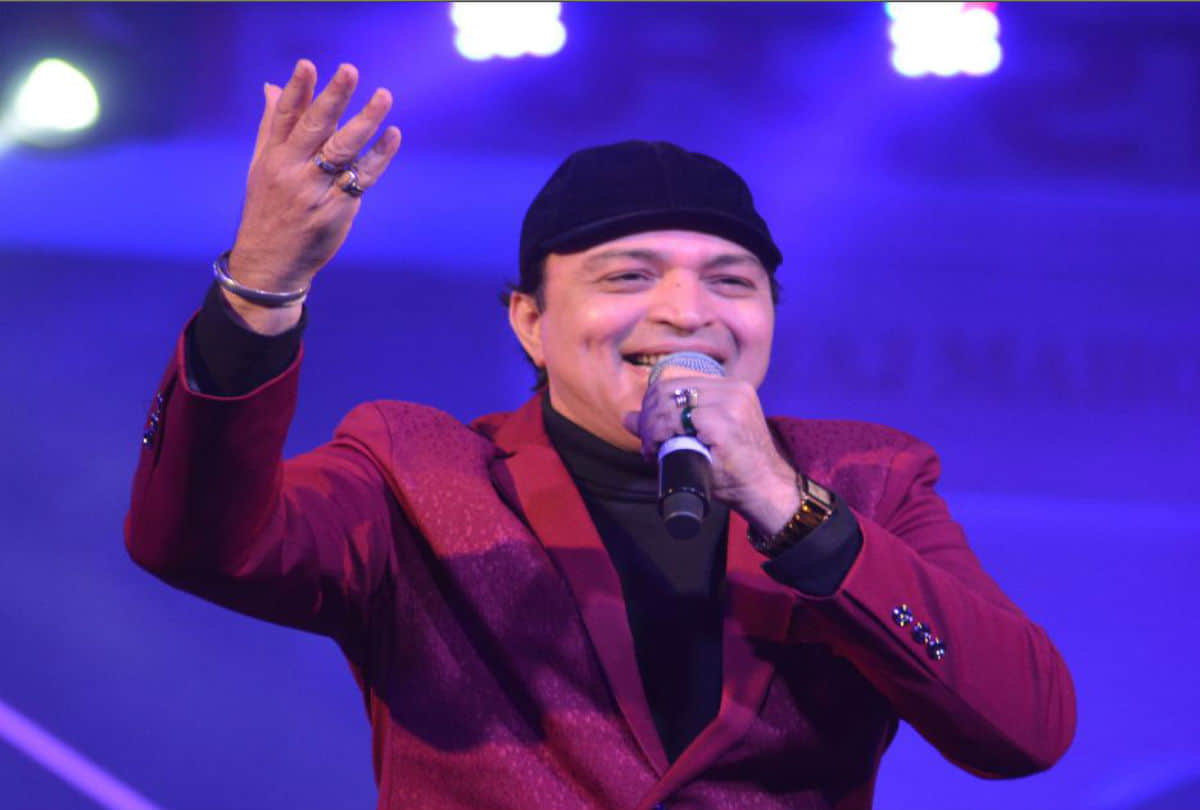 Altaf Raja Famous Album Song Tum To Thehre Pardesi Who Set This World Record