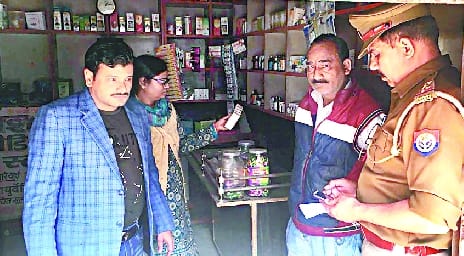 पुराना शहर में बिना लाइसेंस चलता मिला मेडिकल स्टोर