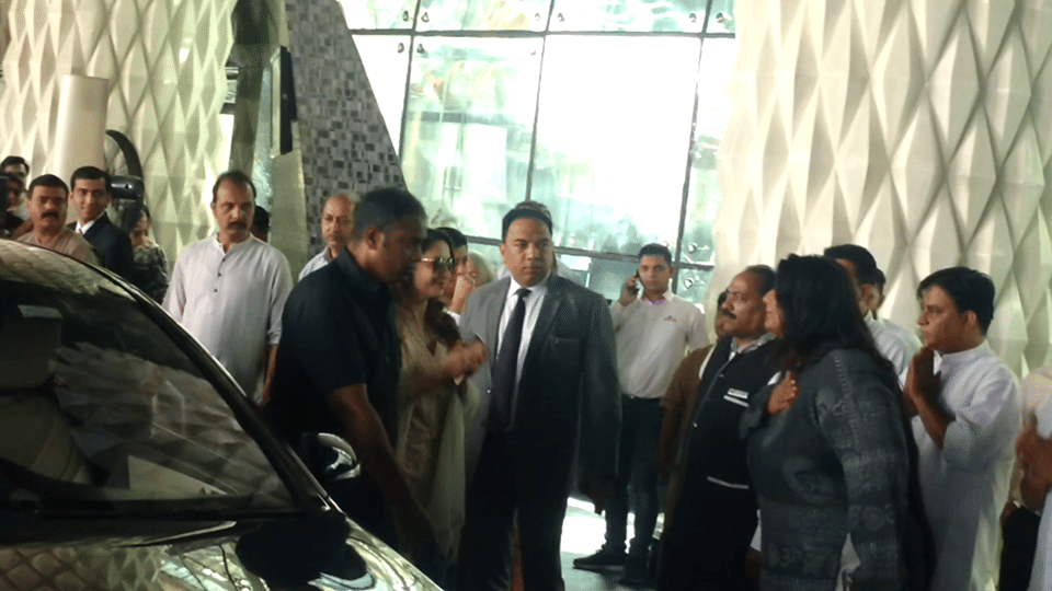 Madhuri Dixit Himesh Tabbu arrive at Rajkumar Barjatya prayer meet in mumbai 