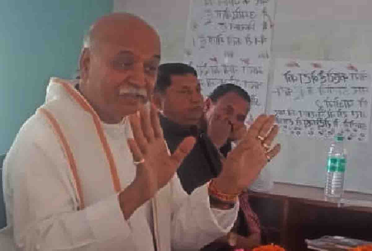 praveen togadia talk about pm modi